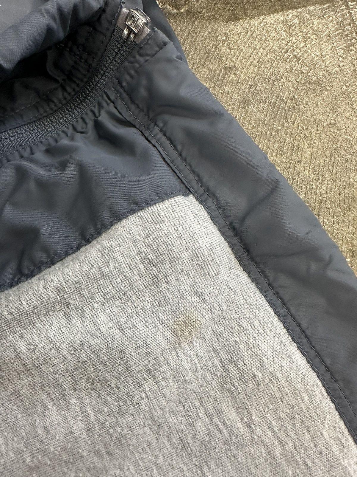 Nike × Vintage Vintage Y2K 00s Nike Silver Zip Up Windbreaker Size US L / EU 52-54 / 3 - 9 Thumbnail