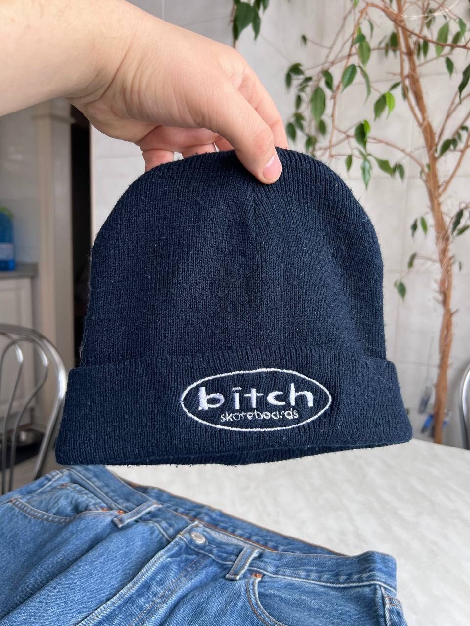 Shorty's Skateboards Vintage Bitch Skatebord Beanie Hat Black 90's Size ONE SIZE - 2 Thumbnail