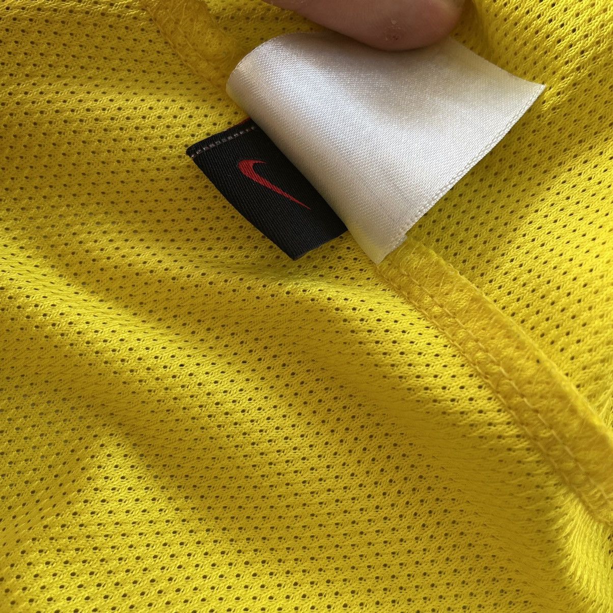 Nike Nike Brazil National Team 2004/2006 Home Jersey Size XL #7 Size US XL / EU 56 / 4 - 13 Thumbnail