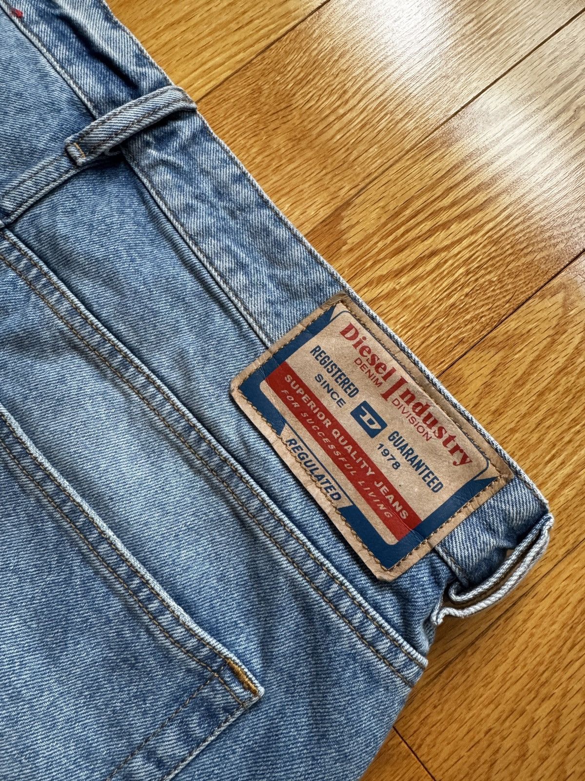 Diesel Diesel Relaxed Jeans D-Rise 09e25 Size US 33 - 4 Thumbnail