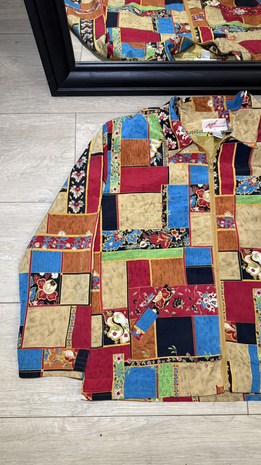 Bape Vintage / Y2K 1980s Unique Floral Patchwork Jacket Size M / US 6-8 / IT 42-44 - 2 Thumbnail