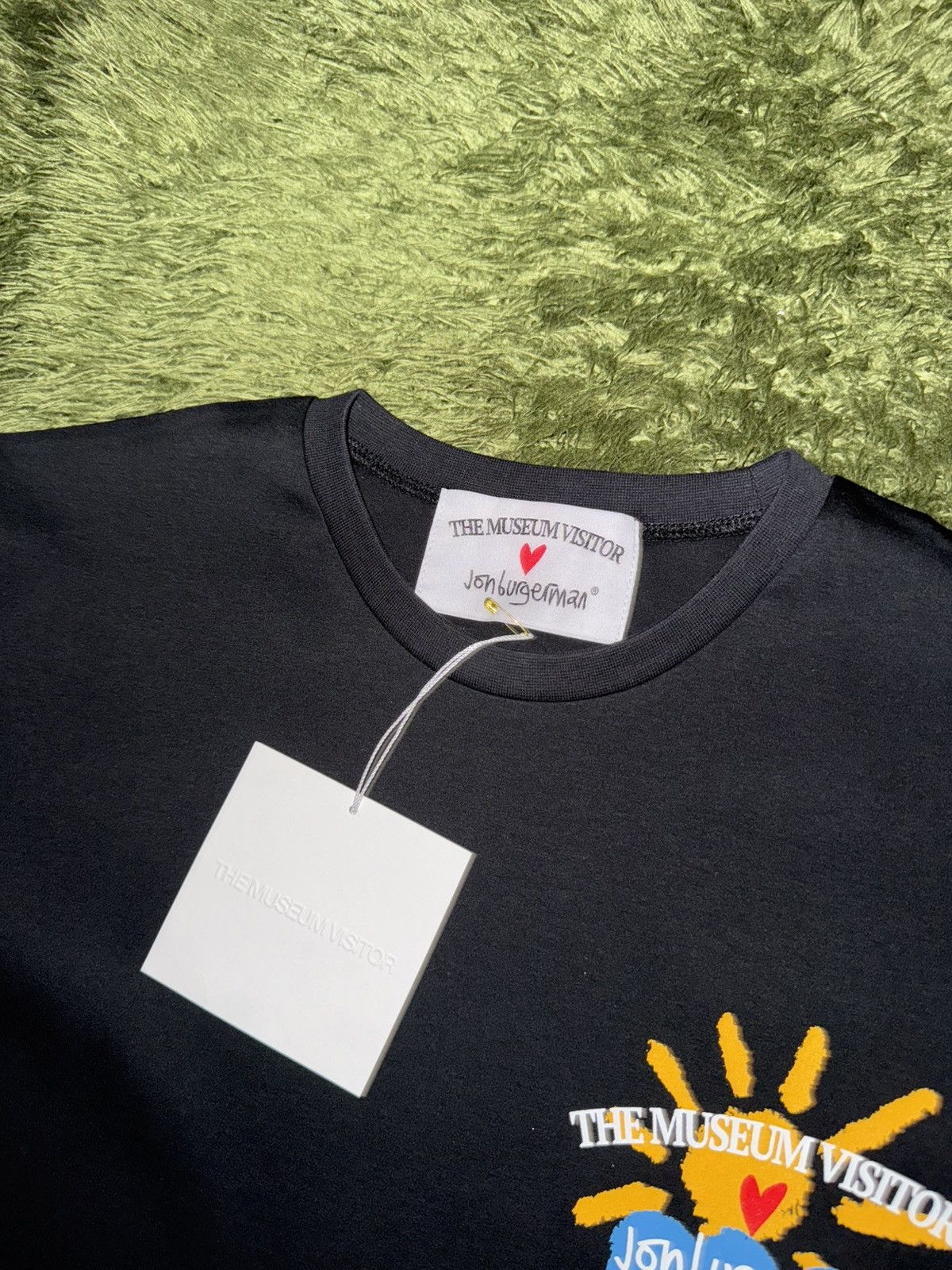 Japanese Brand [S] The Museum Visitor x Jon Burgerman Collaboration T-Shirt Size US S / EU 44-46 / 1 - 3 Thumbnail