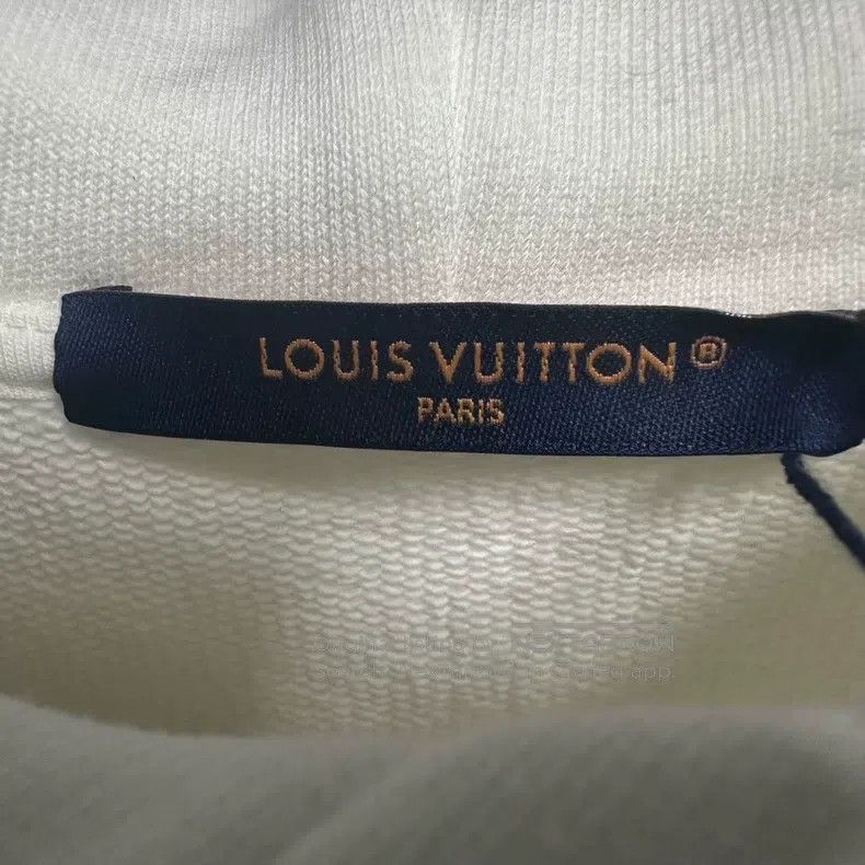Louis Vuitton Louis Vuitton SS25 Solid Kangaroo Pocket Long Sleeve Sweat Size US XL / EU 56 / 4 - 5 Thumbnail