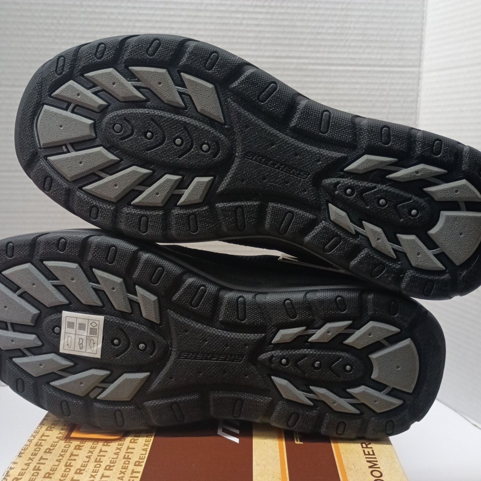 SKECHERS Skechers Relaxed Fit Shoes Men's Size 9 Extra Wide Black Size US 9 / EU 42 - 8 Thumbnail