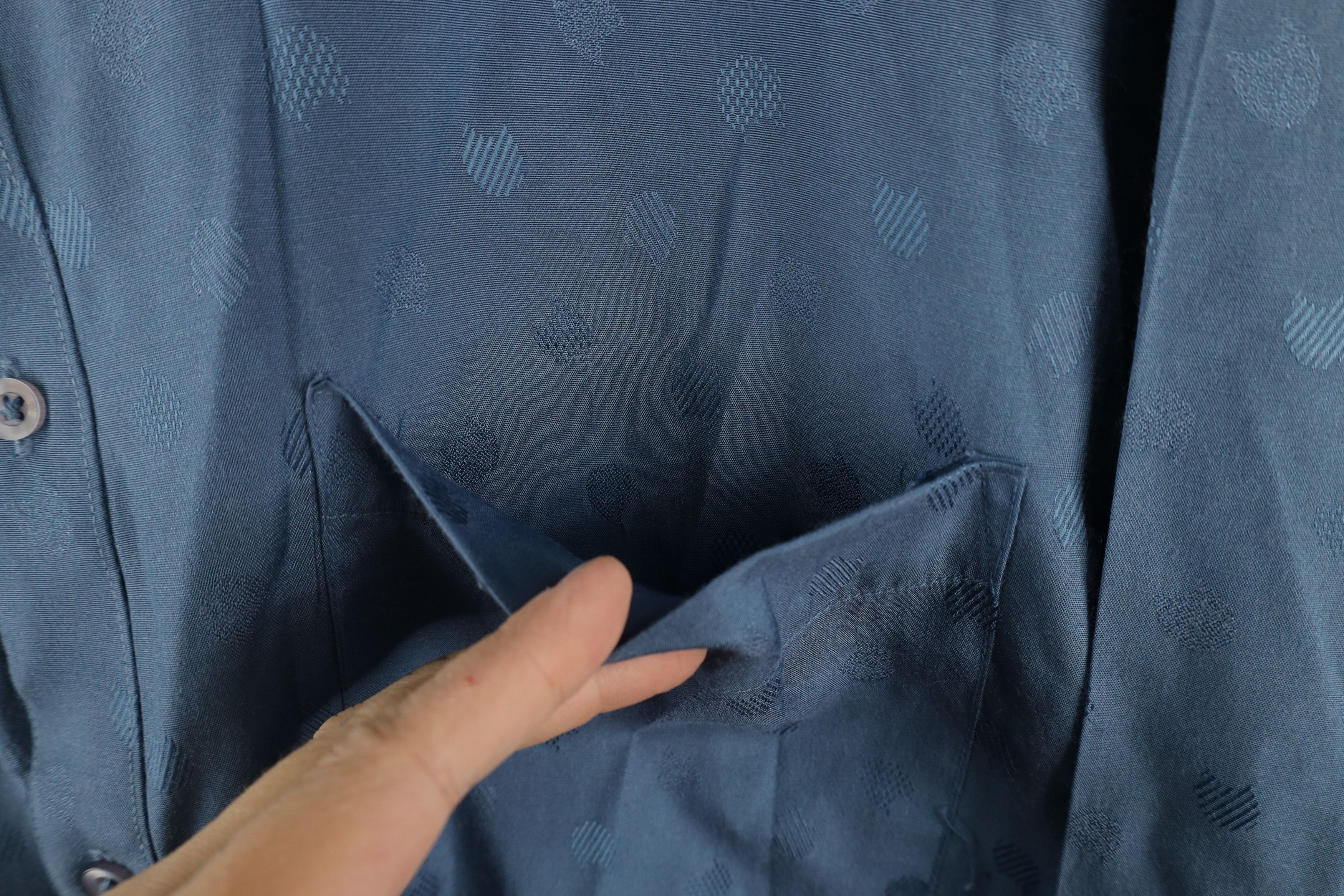 Vintage Vintage 90s Streetwear Geometric Collared Button Shirt Blue Size US M / EU 48-50 / 2 - 4 Thumbnail
