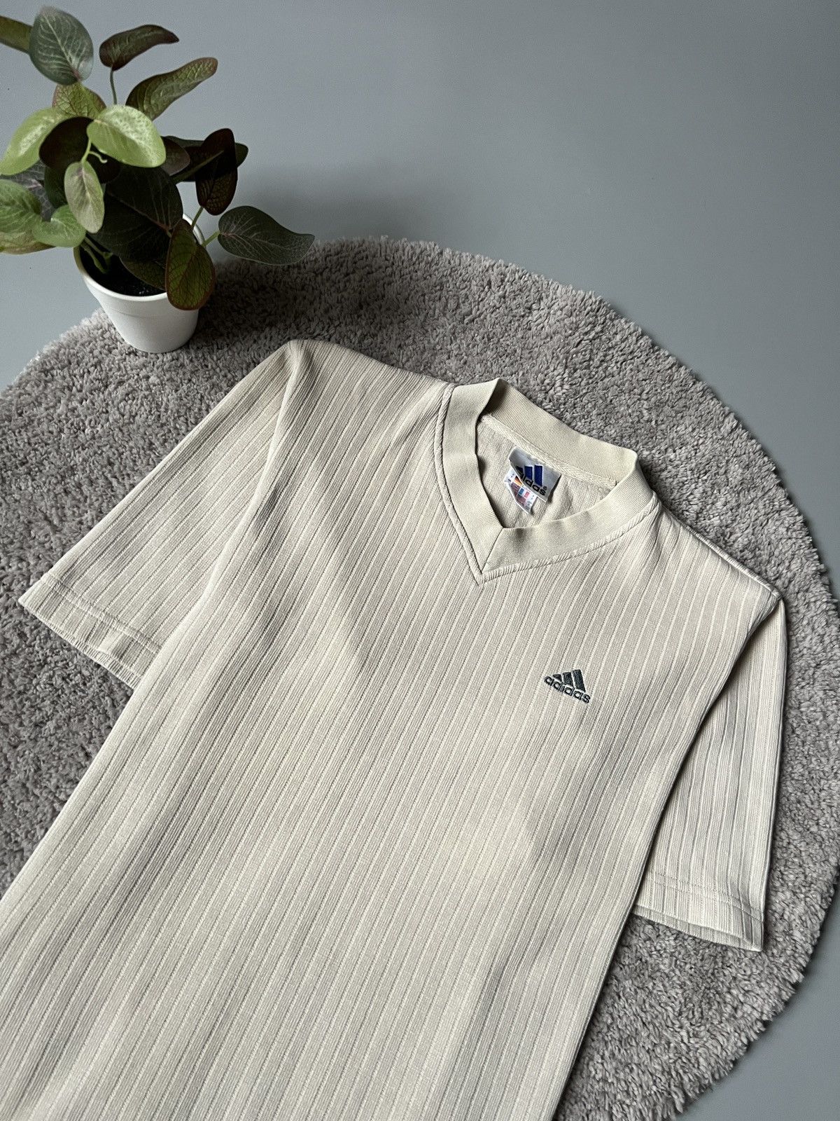 Adidas × Vintage Vintage 90s Adidas T Shirt Size US M / EU 48-50 / 2 - 2 Thumbnail