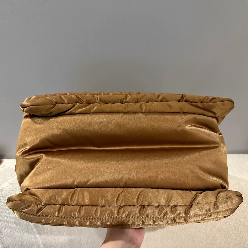 Vivienne Westwood Vivienne Westwood size os Saturn down bag hand carry cross Size ONE SIZE - 6 Thumbnail
