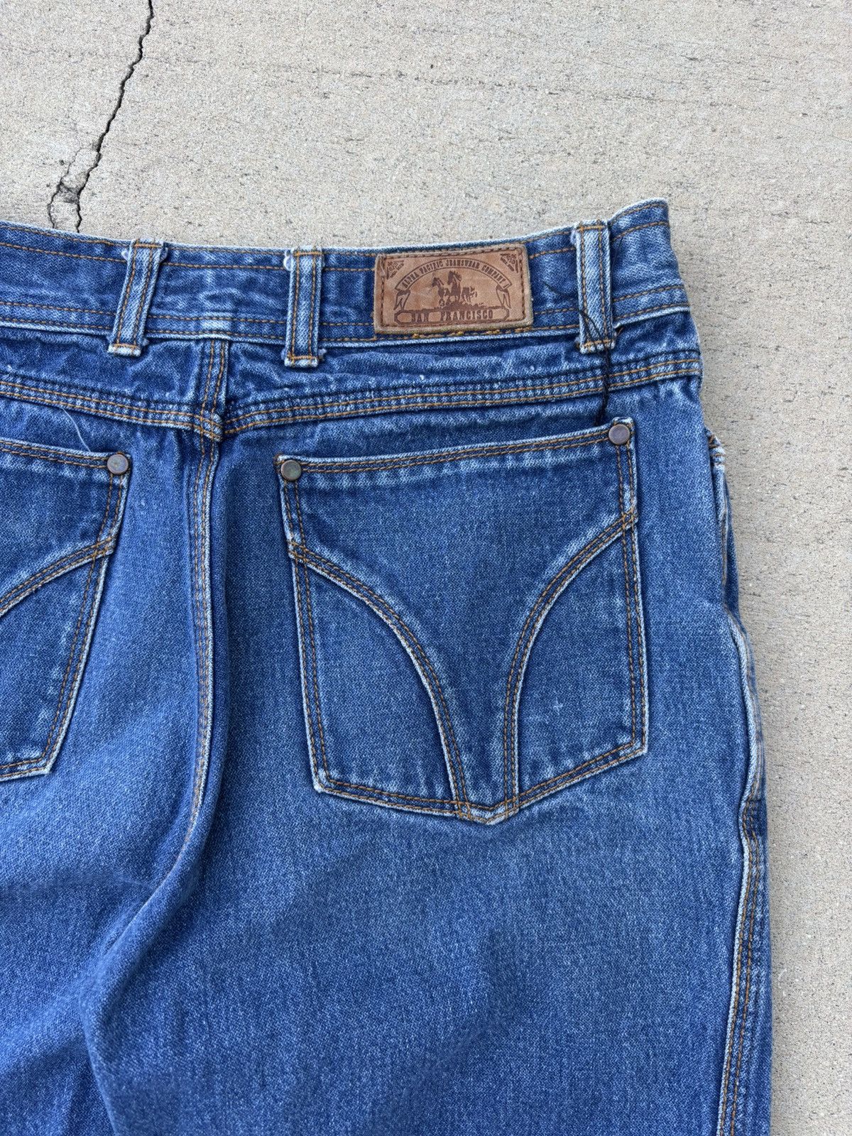 Vintage 1970s Dark Wash Cowboy Flare Jeans Size US 28 / EU 44 - 9 Thumbnail