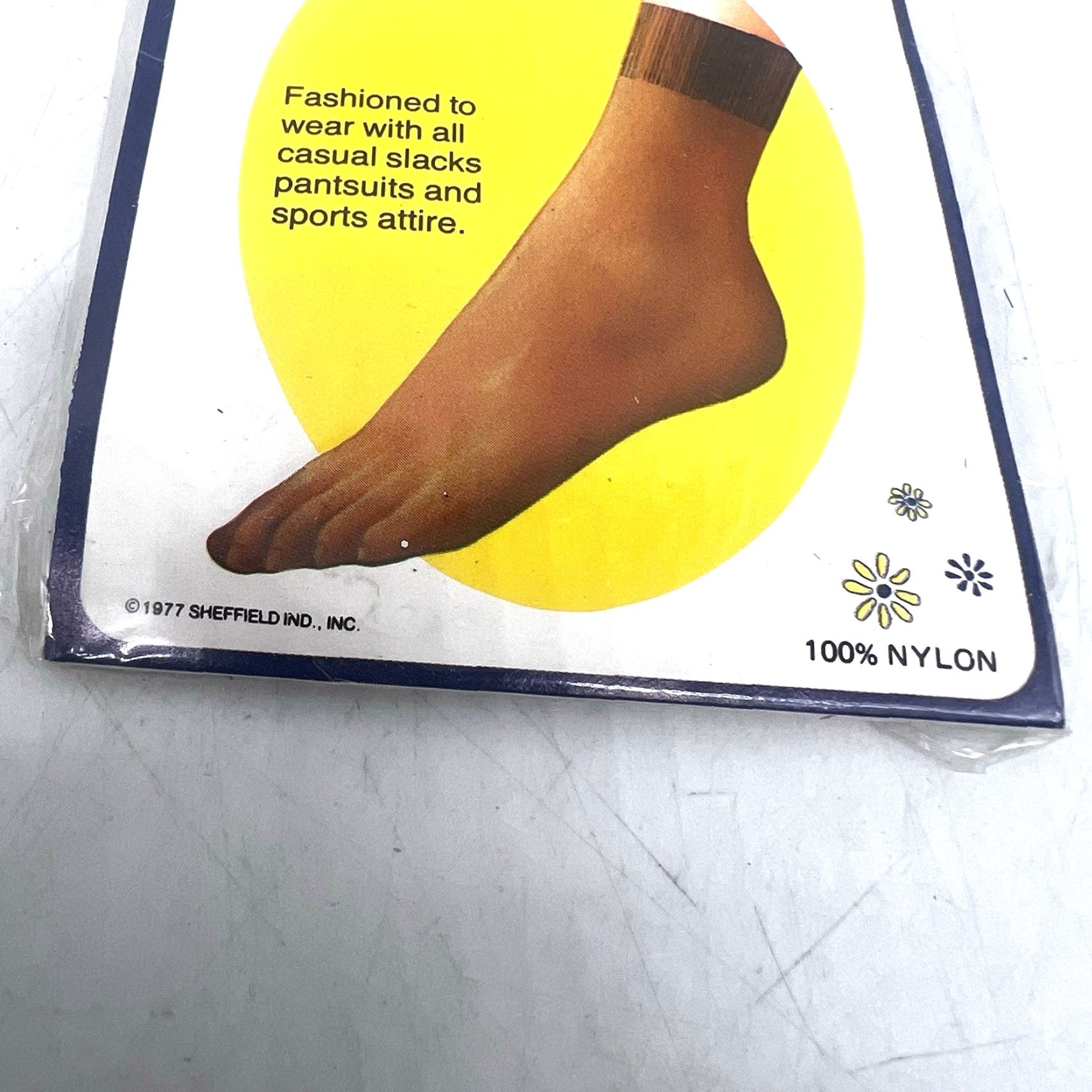 Vintage VINTAGE Legs Sandalfoot Anklet Nylons 6 Pair Size 12 Brown 1977 1970s Secretary/Geek Mens Womens Boys Girls Size ONE SIZE - 6 Thumbnail