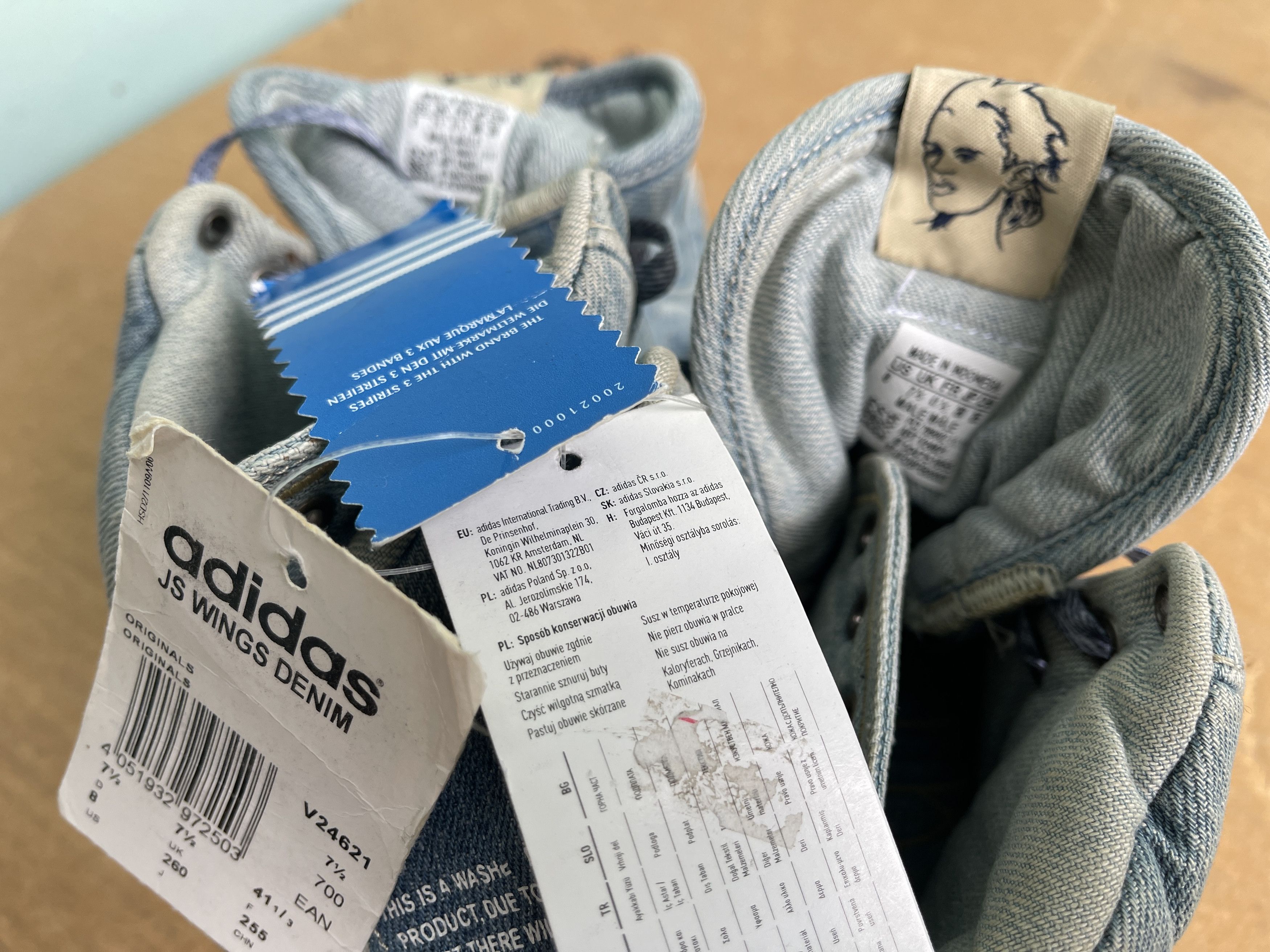 Adidas × Jeremy Scott Adidas Originals sneakers, Jeremy Scott Wings shoes, v24621 Size US 8 / EU 41 - 8 Thumbnail