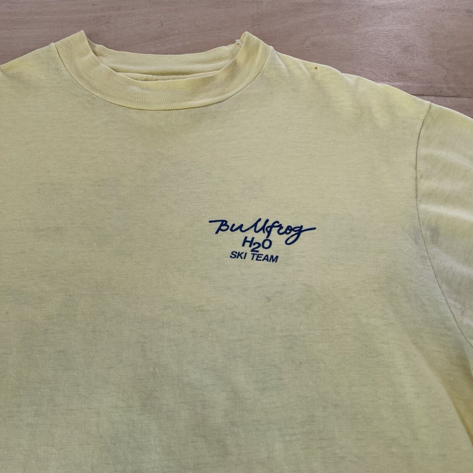 Vintage Vintage Bullfrog Ski Team Shirt Yellow 80s Snowboard Cartoon Size US L / EU 52-54 / 3 - 3 Thumbnail
