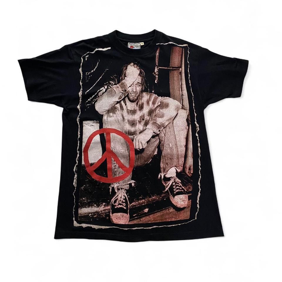 Vintage Vintage Nirvana Kiurt Cobain Italian T- Shirt Size US M / EU 48-50 / 2 - 1 Thumbnail
