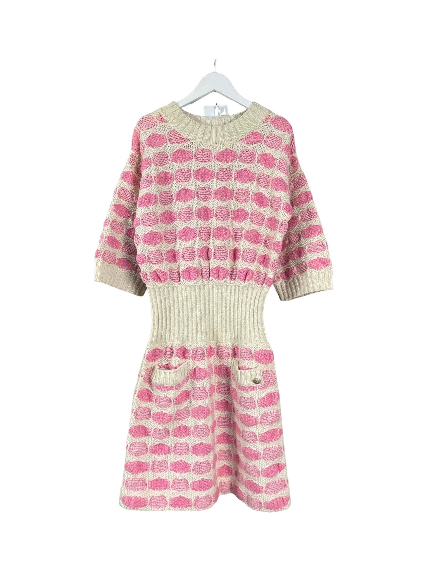 Chanel Chanel Pink Polka Dot Cashmere Mini Dress Size 34 Size XS / US 0-2 / IT 36-38 - 1 Thumbnail