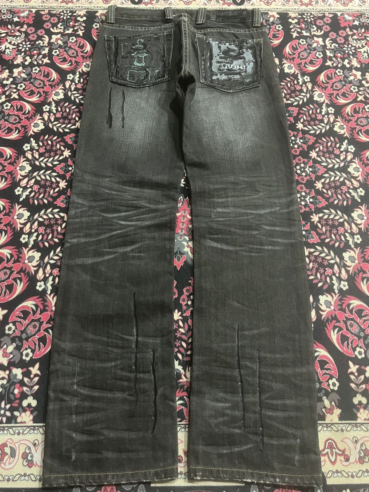 Le Grande Bleu (L.G.B.) Japan Solberry Dark Washed Graffiti Pocket Whisker Jeans Size US 29 - 2 Thumbnail