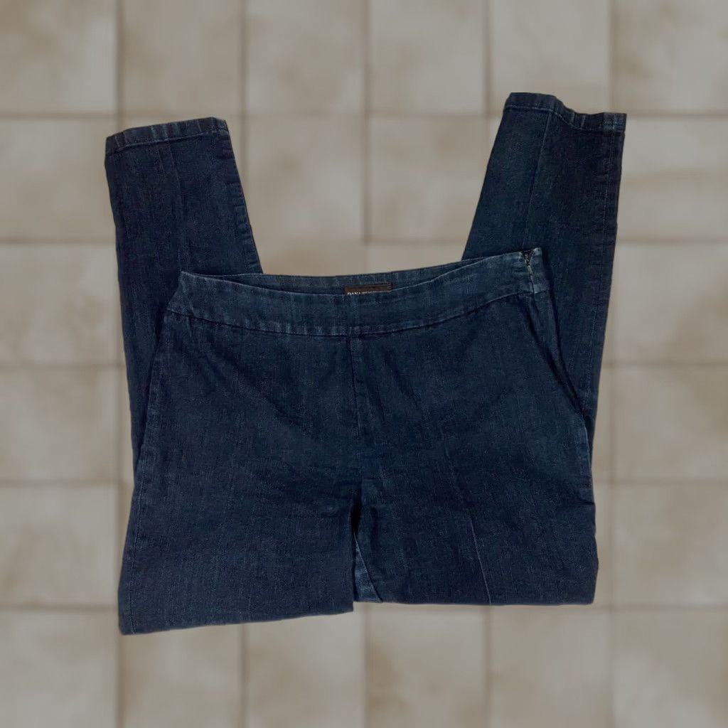 Vintage Dana Buchman Jeans Women's Regular Size 10 Blue Dark Denim Straight 28in Inseam Slimming Stretch Size 32" / US 10 / IT 46 - 1 Thumbnail
