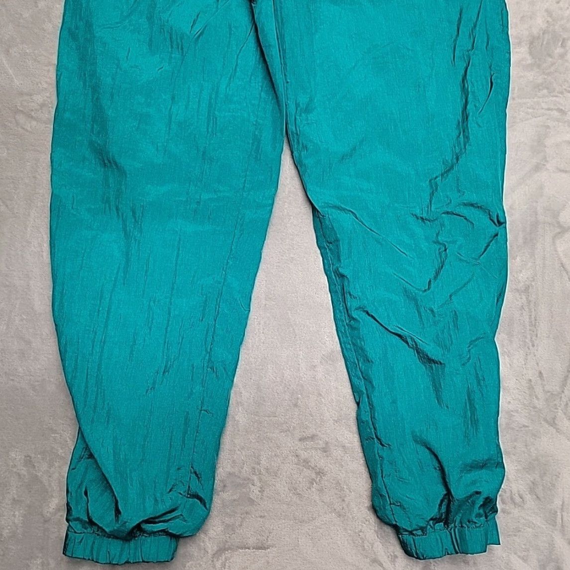 Nike VINTAGE Nike Track Pants Mens XL Green 90s Retro Windbreaker Baggy Elastic Drawstring Zip Leg Nylon Gym Running Jogging Size US 36 / EU 52 - 2 Thumbnail