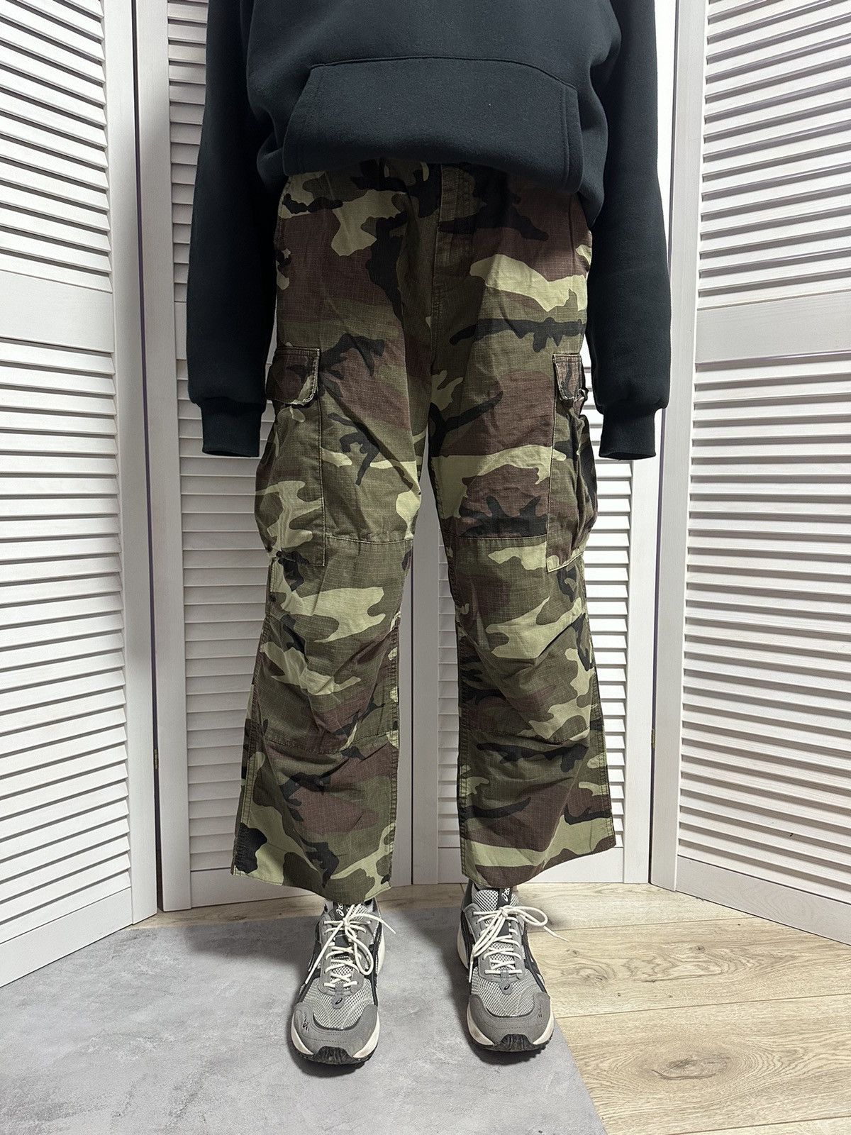 Carhartt Vintage Carhartt Realtree Camo Carpenter Pants Grunge Skater Size US 32 / EU 48 - 7 Thumbnail