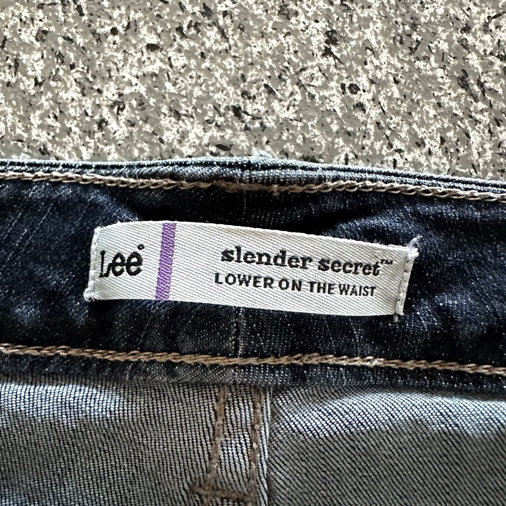 Lee Lee Jeans Womens Jeans 10 Short 29x29 Slender Secret Low Rise Bootcut 5-Pocket Blue Denim 98% Cotton 2% Spandex Mens? Size 32" / US 10 / IT 46 - 6 Thumbnail