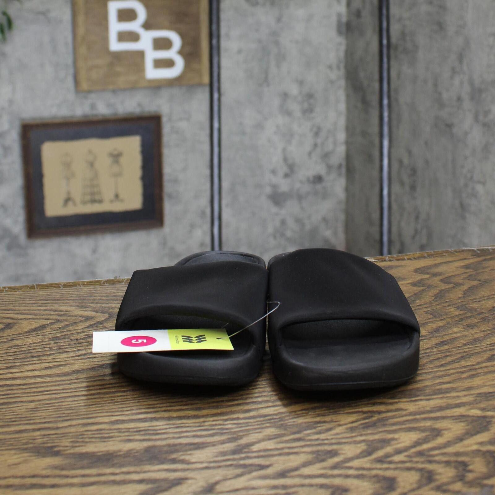 Designer NWT All In Motion Slide Sandals 89259395 Black 5M 5 M Size US 5 / IT 35 - 3 Thumbnail