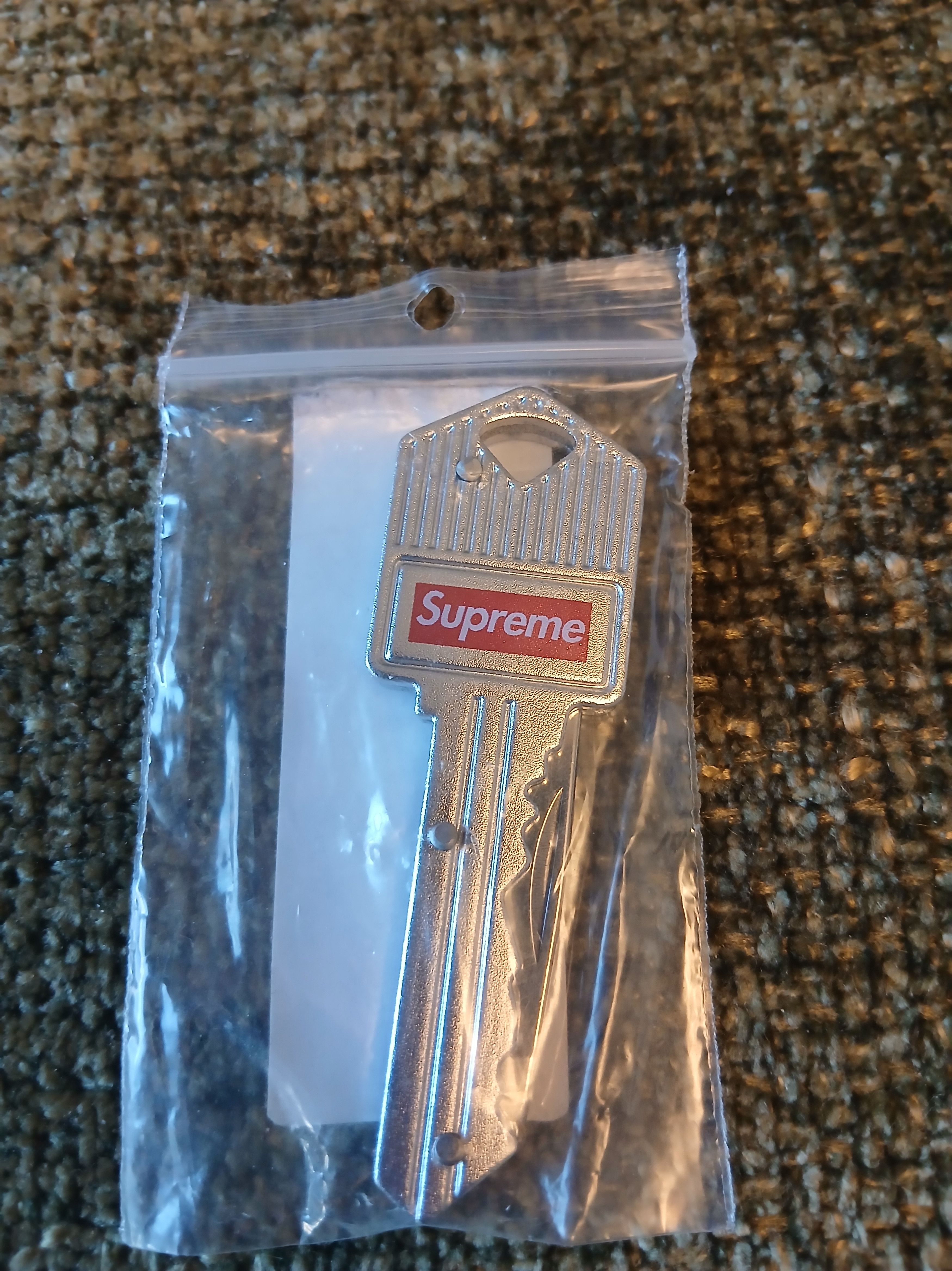 Supreme Key Knife SS17