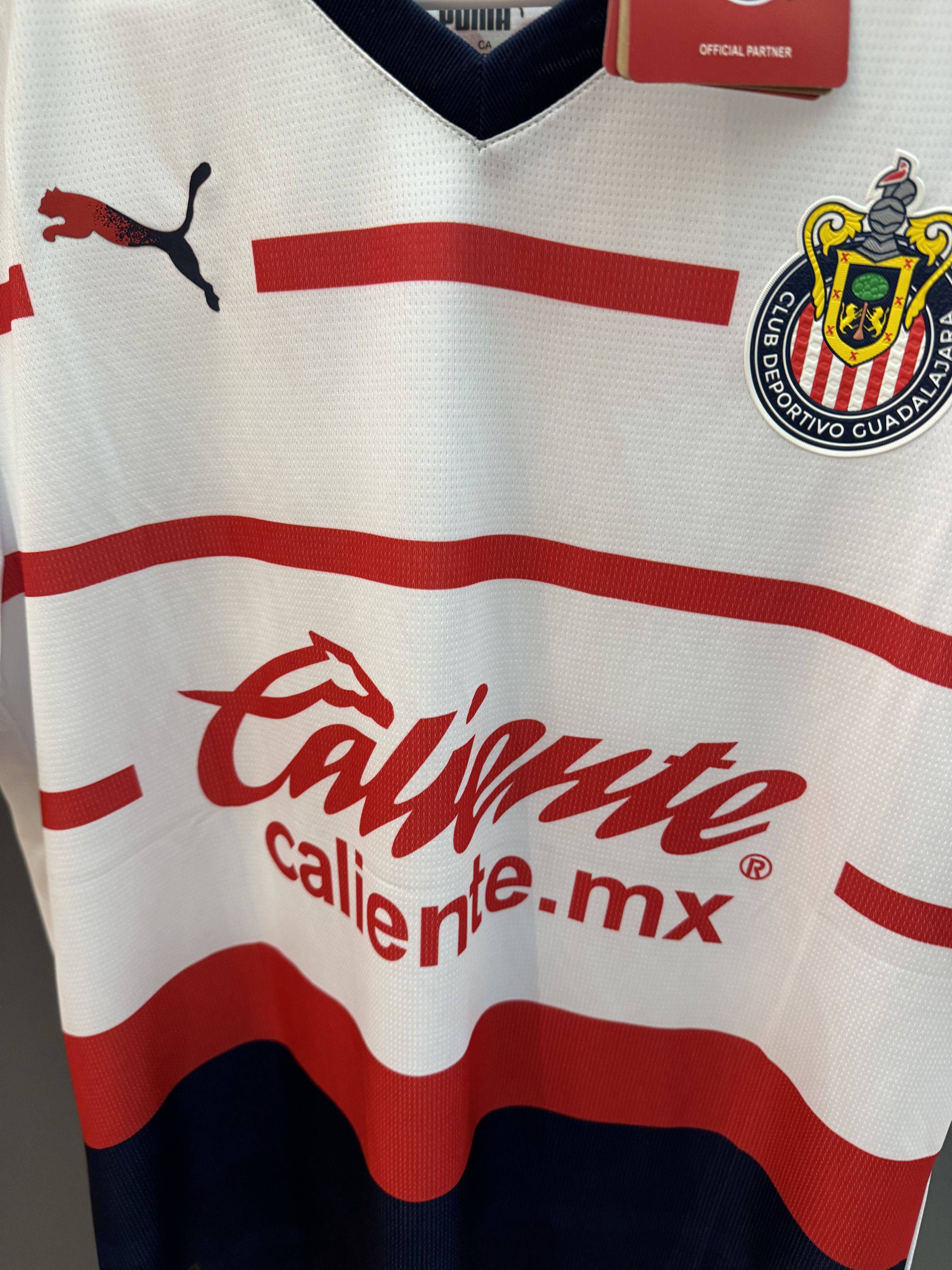 Puma BNWT Chicharito #14/ Chivas de Guadalajara Away Jersey 2024 Size US S / EU 44-46 / 1 - 2 Thumbnail