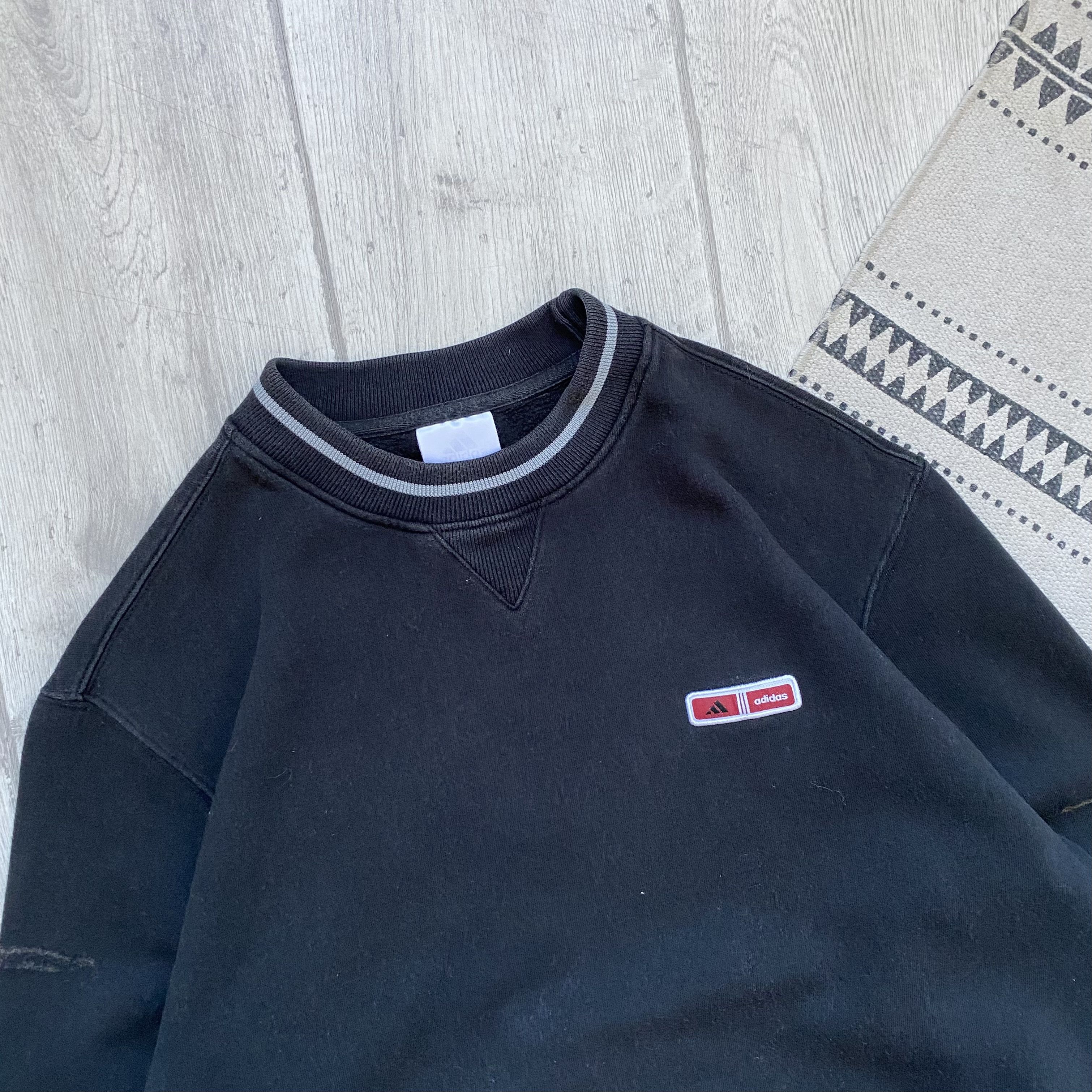 Adidas Vintage 90s Faded Adidas boxy sweatshirt Y2K mini logo Size US S / EU 44-46 / 1 - 2 Thumbnail