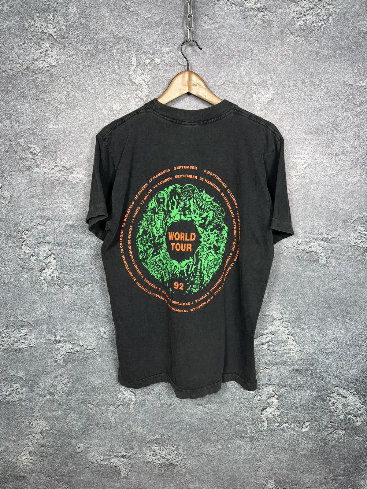 Band Tees Rare Vintage White Zombie 1992 World Tour Band Tee T-shirt Size US M / EU 48-50 / 2 - 2 Thumbnail