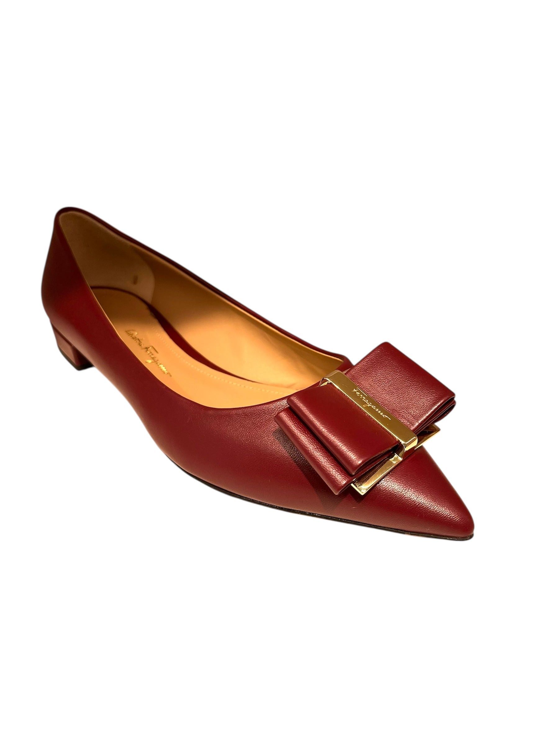 Ferragamo Bow Leather Flats SIZE 8