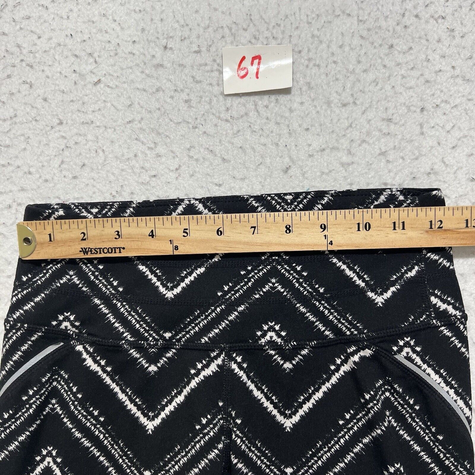 Athleta Athleta XS Capri Athletic Leggings Black White Stripe Pants Size 26" / US 2 / IT 38 - 9 Thumbnail