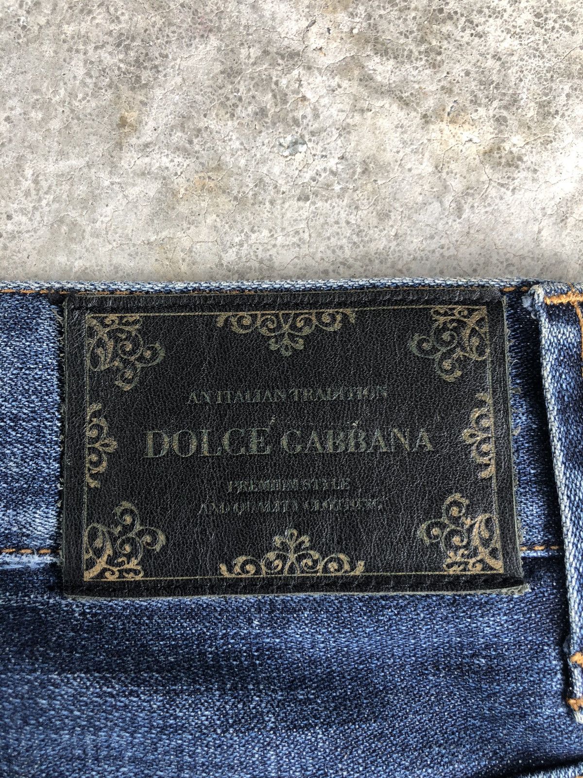 Dolce & Gabbana Rare Dolce & Gabbana Embroidered Distressed Jeans Size US 32 / EU 48 - 19 Thumbnail