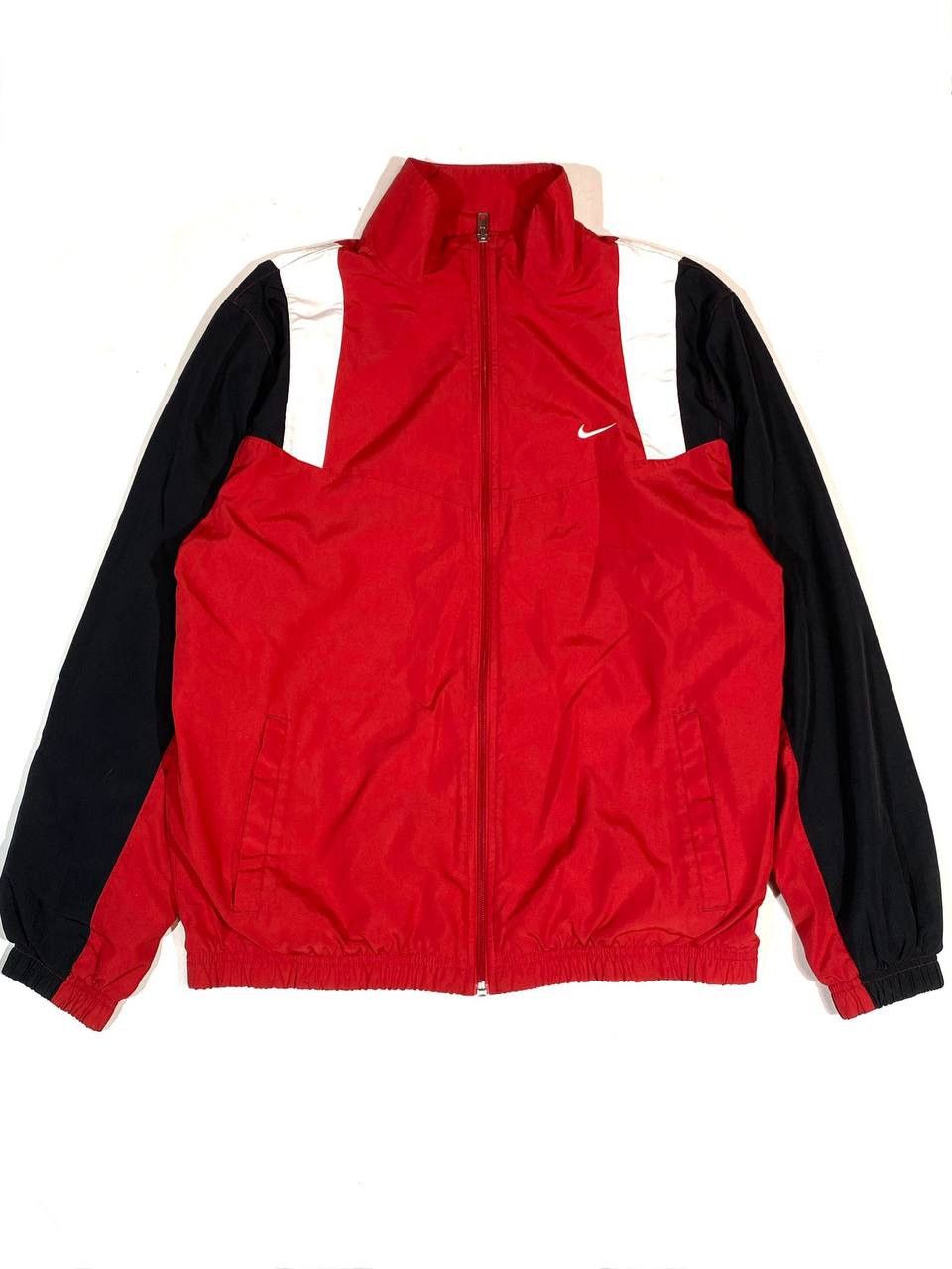 Nike × Vintage Vintage Y2K Red Windbreaker Light Jacket Size US L / EU 52-54 / 3 - 1 Thumbnail