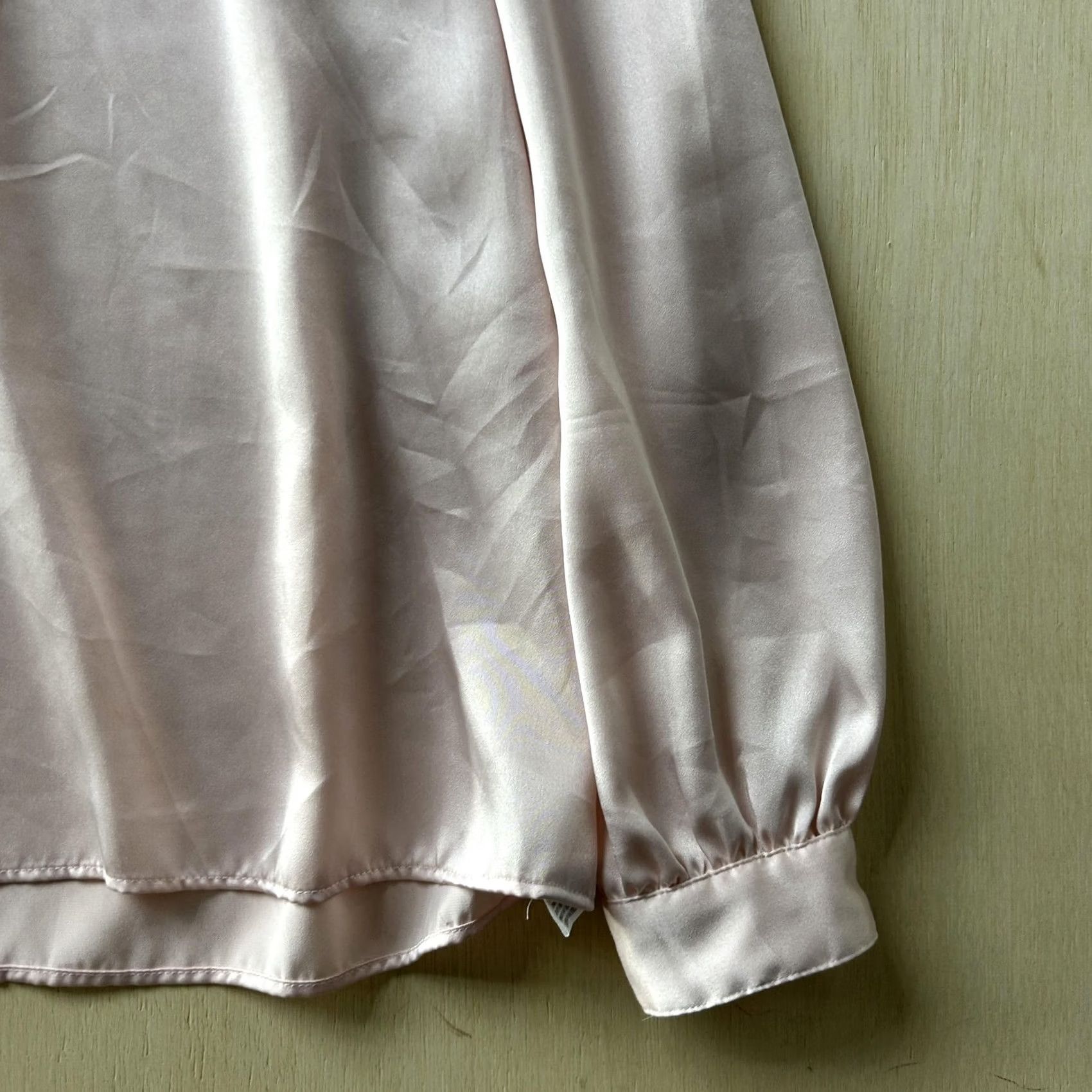 Vintage Vintage Satin Blouse Womens Small Pink Long Sleeve Round Neck Basic Office Top Size S / US 4 / IT 40 - 2 Thumbnail