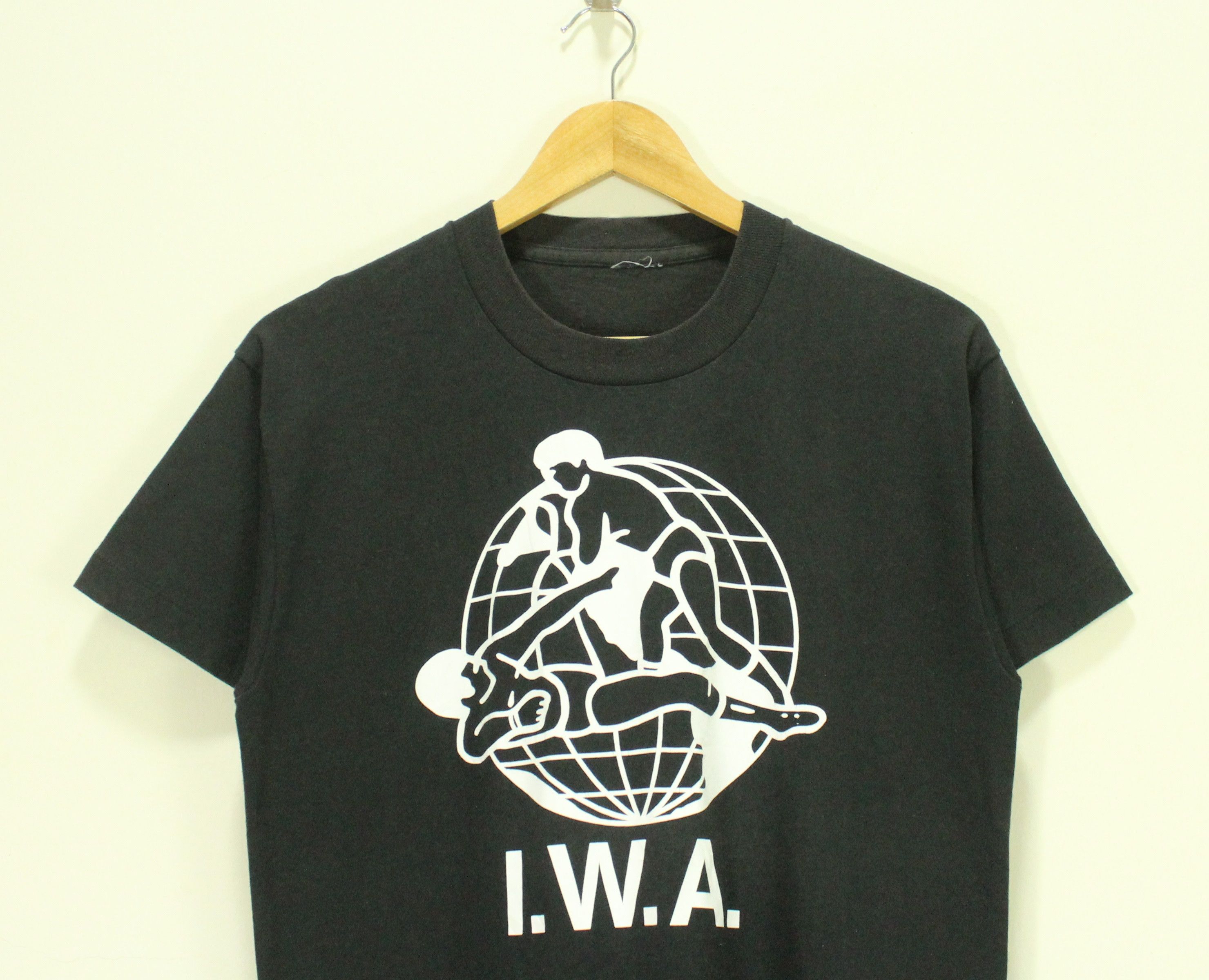 Vintage × WWE × WWF Vintage I.W.A. T Shirt Wrestling Single Stitch Shirt Size US S / EU 44-46 / 1 - 2 Thumbnail