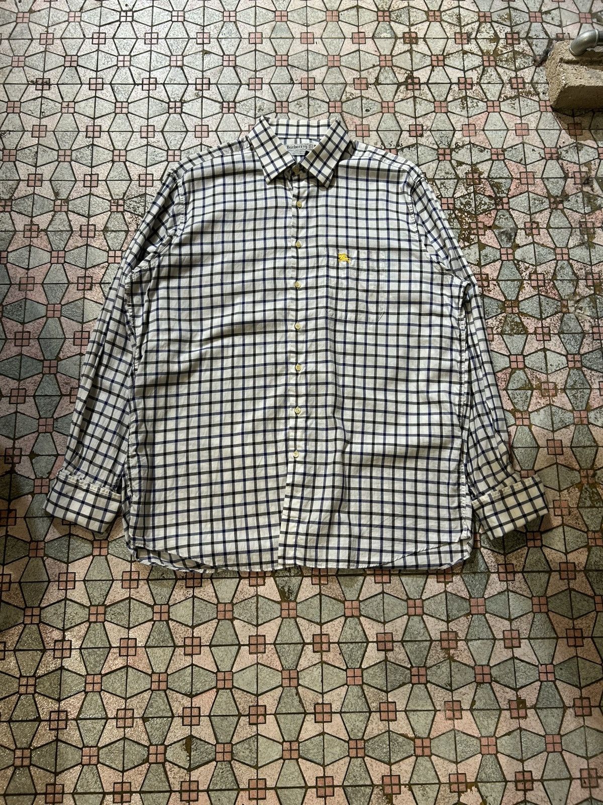 Burberry Burberry Button Up Long Sleeve Shirt Size US L / EU 52-54 / 3 - 3 Thumbnail