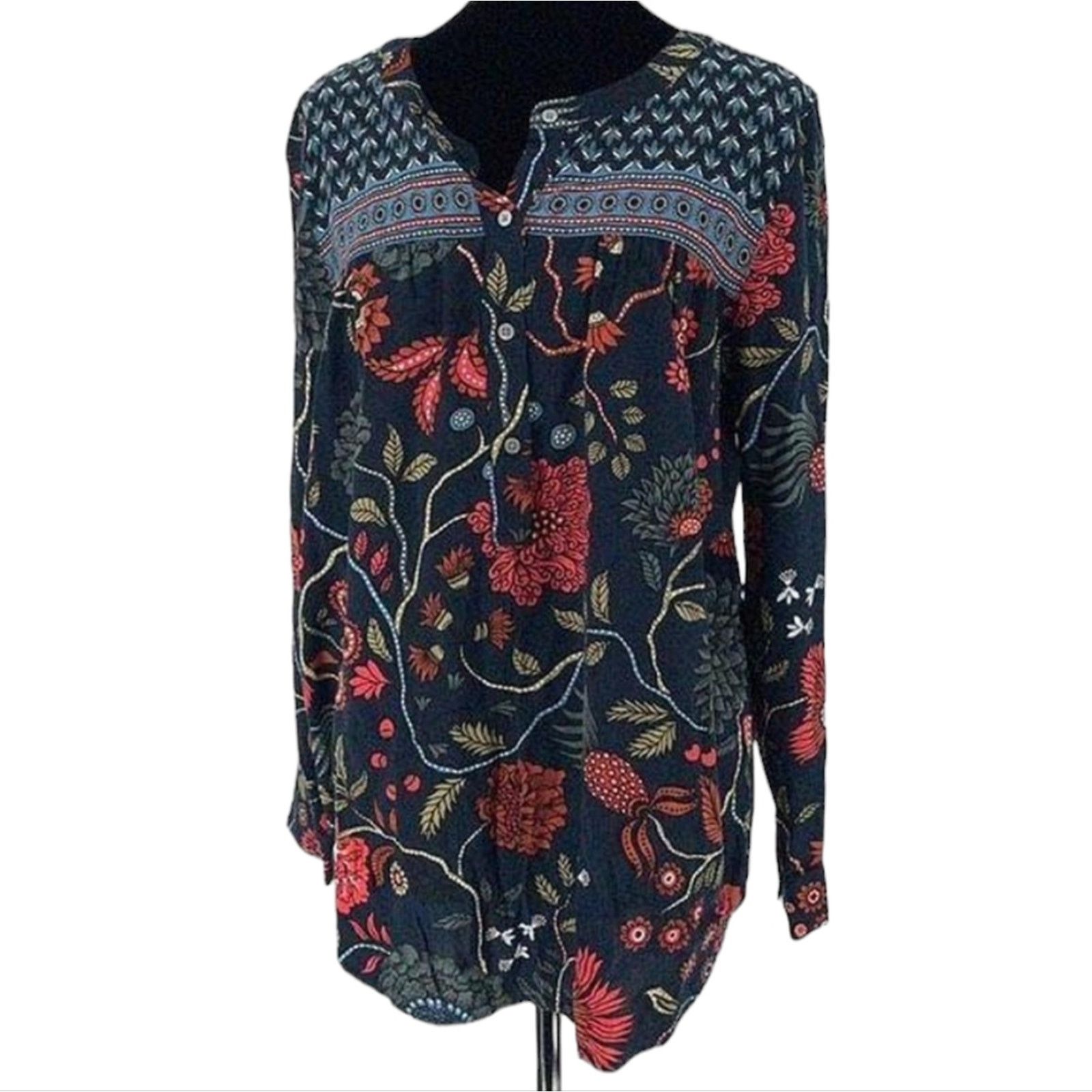 Loft Loft Ann Taylor Rayon Half button up pop over top Medium Size M / US 6-8 / IT 42-44 - 7 Thumbnail