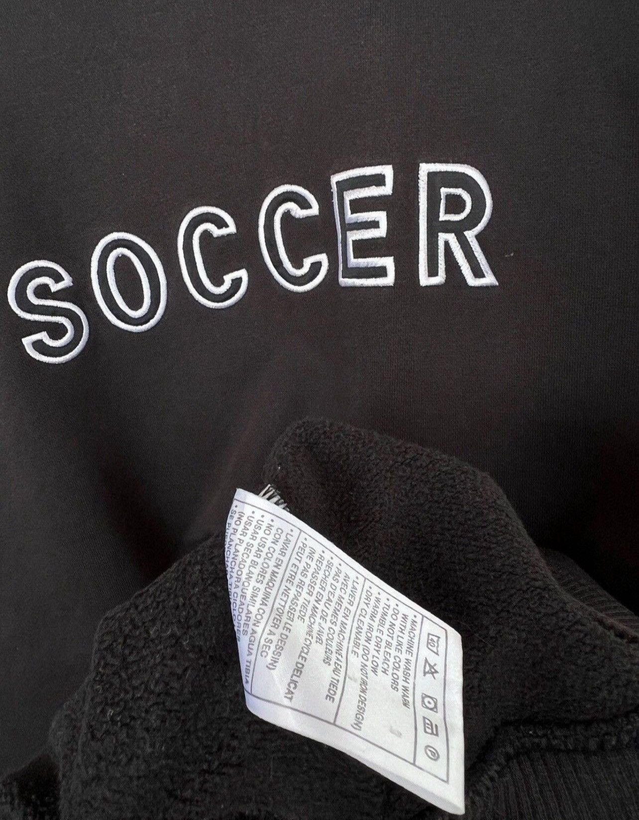 Nike Vintage Y2K Nike Soccer Centre Pullover Thrashed Sweatshirt Size US XXL / EU 58 / 5 - 6 Thumbnail