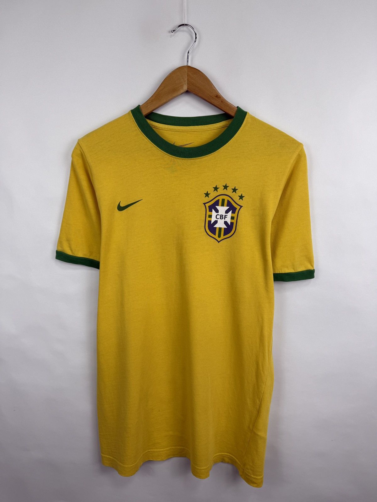 Nike 🇧🇷 Vintage Y2K Nike Brazil CBF Soccer T-Shirt Rare Retro Size US M / EU 48-50 / 2 - 3 Thumbnail