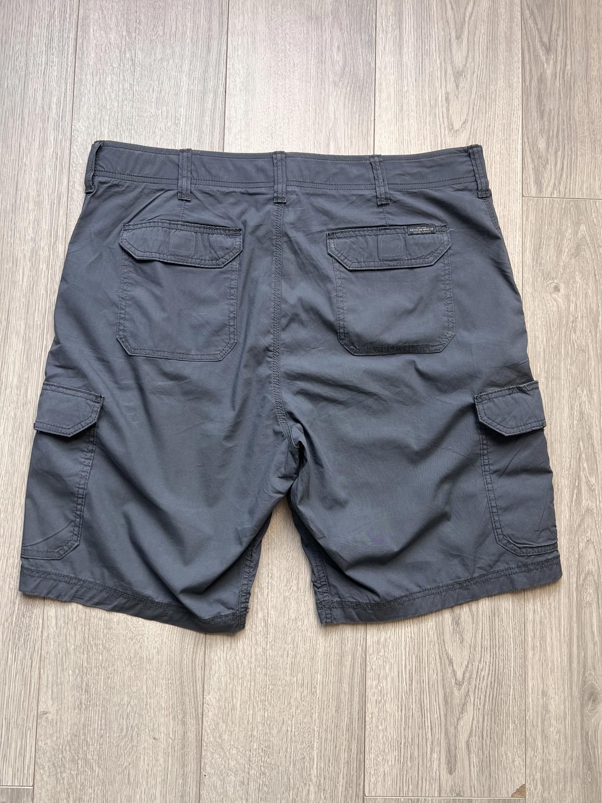 Lee Vintage Lee Extreme Motion® Cargo Shorts Size US 35 - 6 Thumbnail