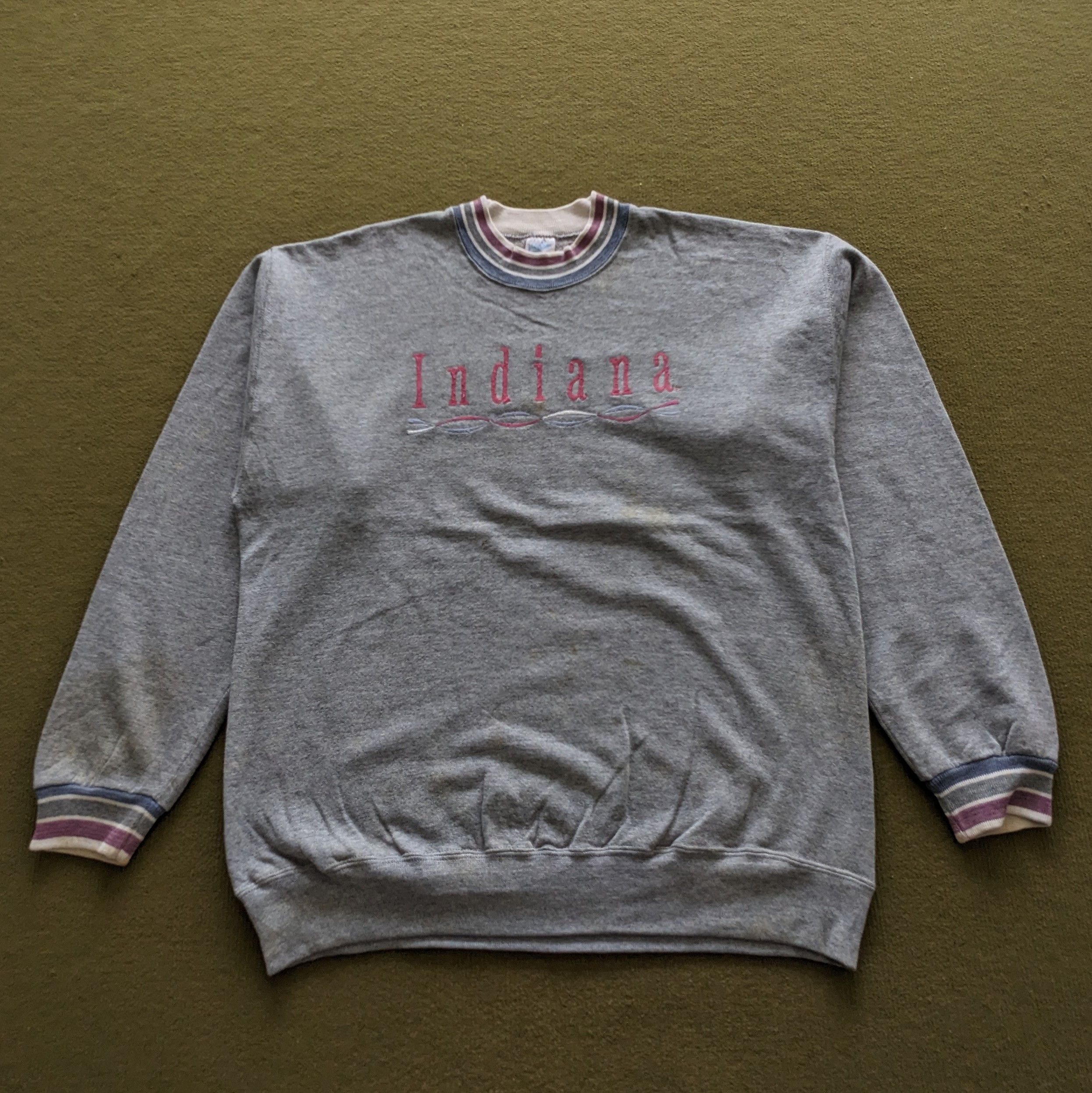 Other Vintage INDIANA University Crewneck Sweatshirt Size US L / EU 52-54 / 3 - 1 Thumbnail