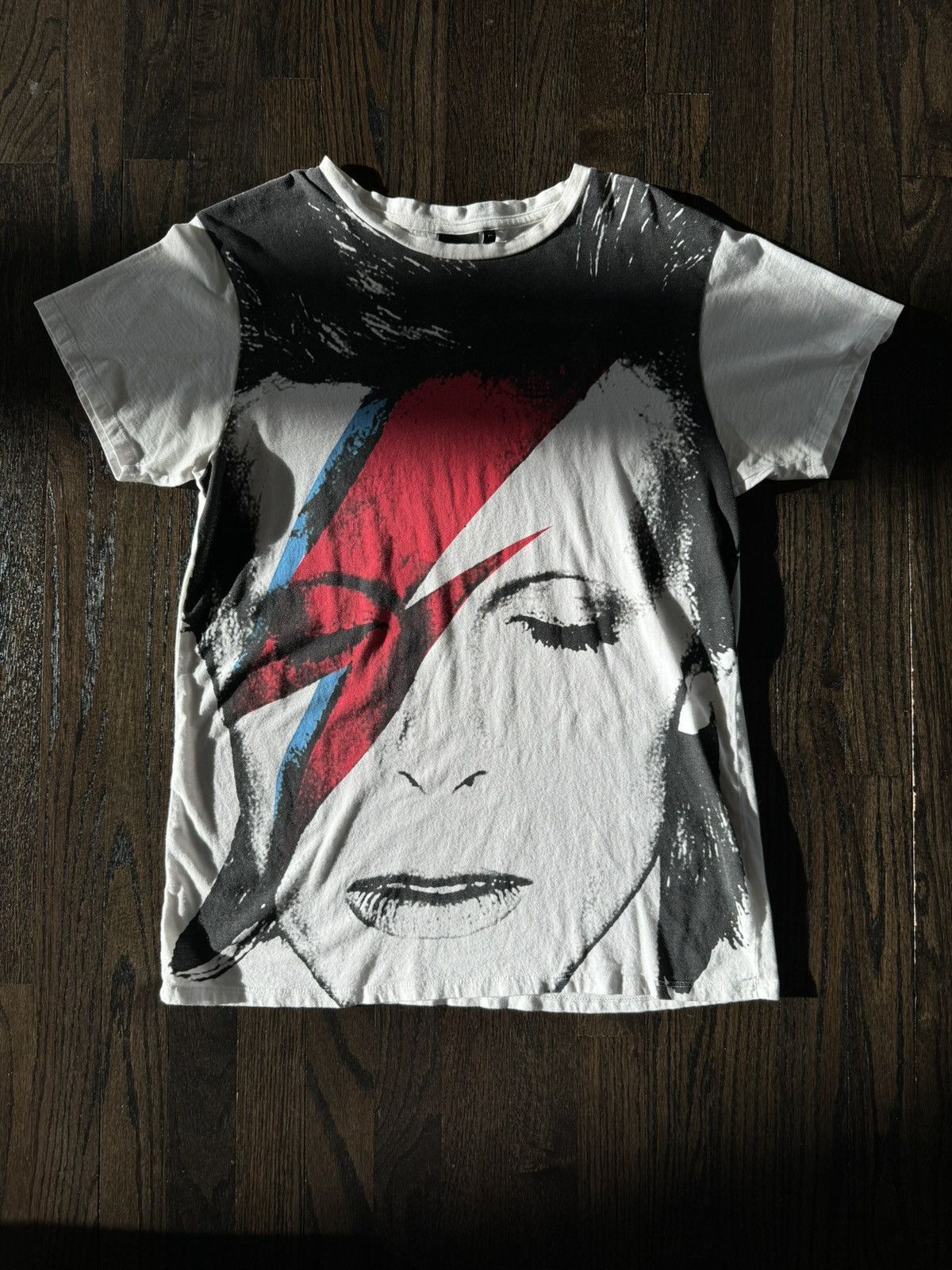 Band Tees David Bowie “Aladdin Sane” Overprint Lightning Bolt Tee Size US L / EU 52-54 / 3 - 1 Thumbnail