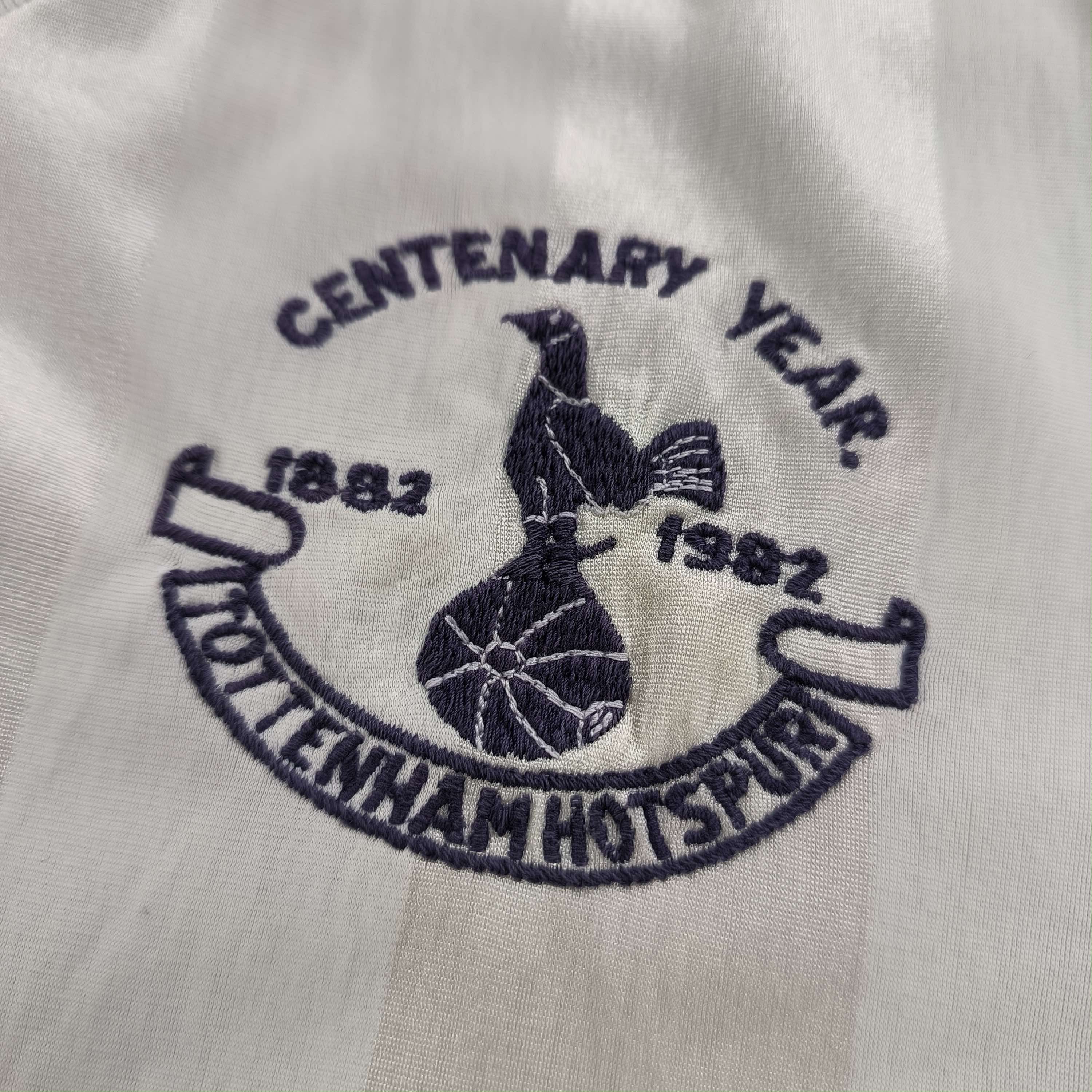 Le Coq Sportif Tottenham Hotspur 1982-83 home football jersey size M Size US M / EU 48-50 / 2 - 3 Thumbnail