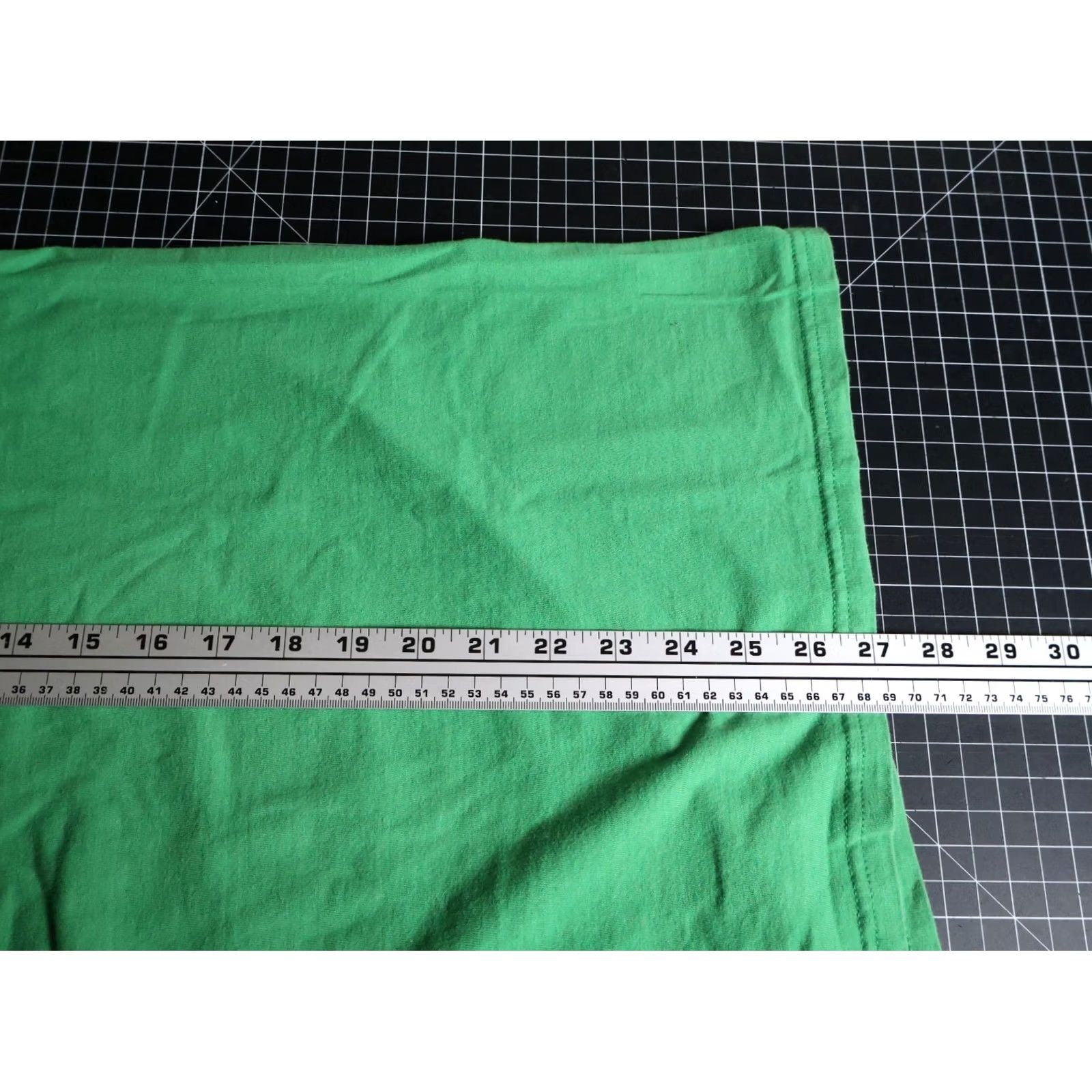 Nike VINTAGE Nike Embroidered Swoosh T-Shirt Green Crewneck Adult L XL Tag 90s Retro Hipster Graphic Tee Men Size US L / EU 52-54 / 3 - 6 Thumbnail