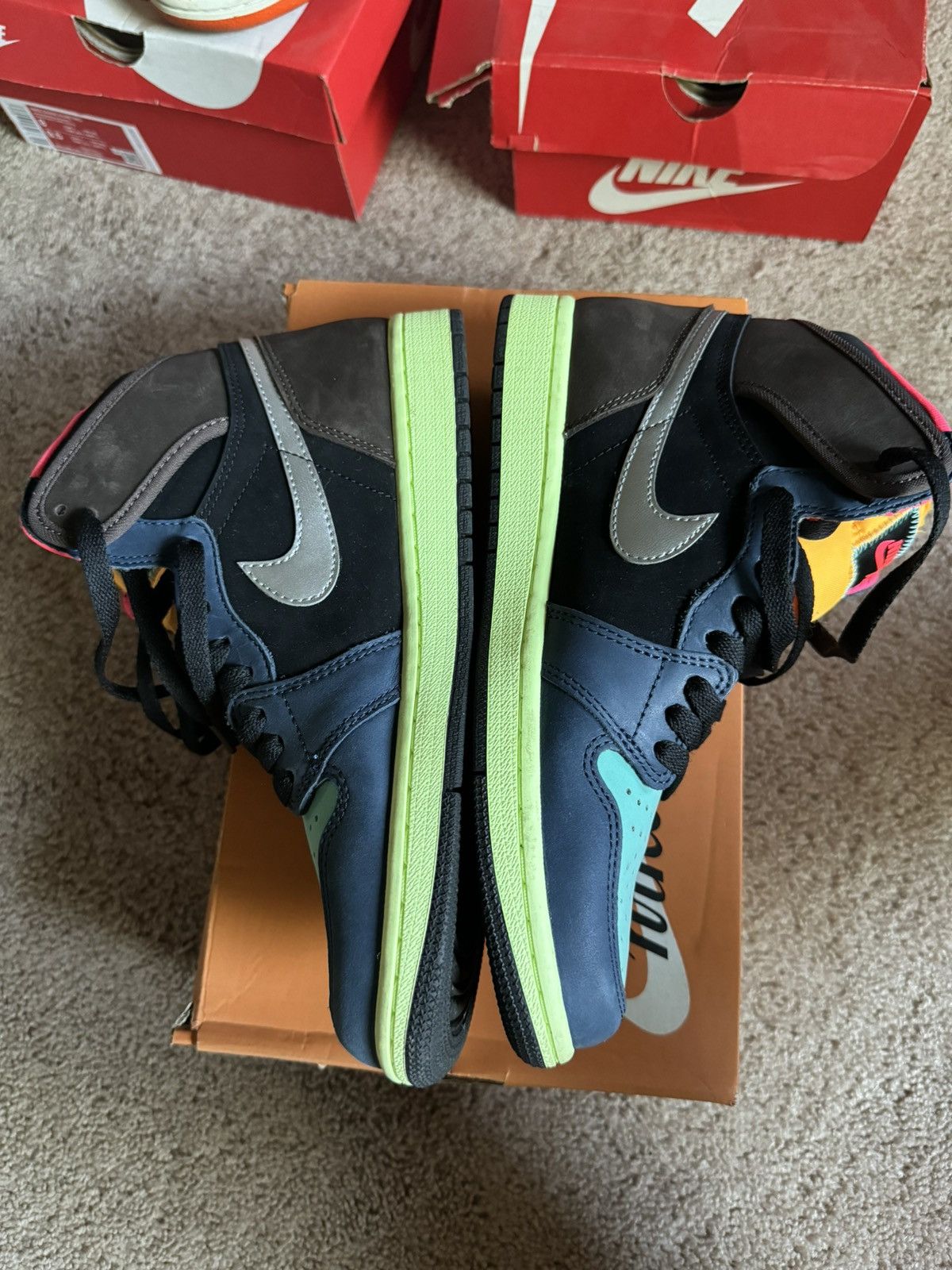 Jordan Brand × Nike Air Jordan 1 bio hack Size US 8 / EU 41 - 2 Thumbnail