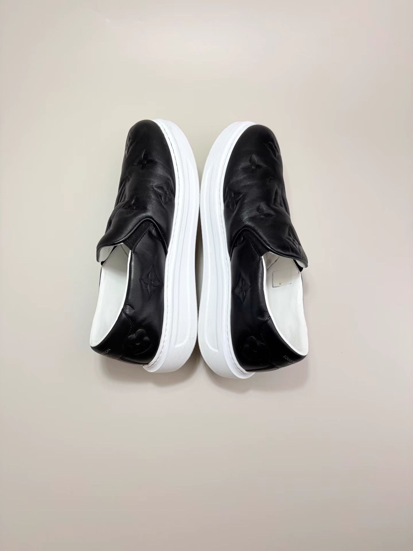 Louis Vuitton LV BEVERLY HILLS Black & White Slip-On Sneakers K1 Size US 11 / EU 44 - 4 Thumbnail
