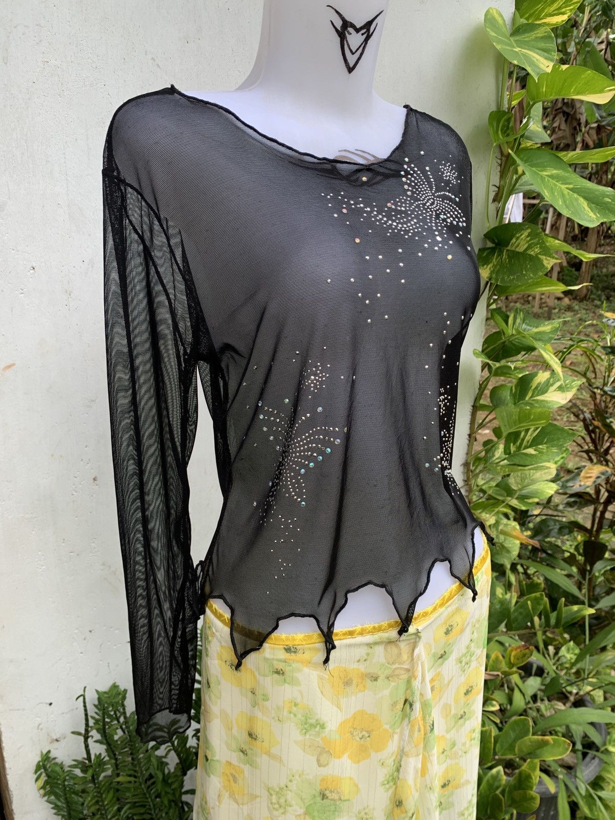 Japanese Brand Vintage Ruffle Butterfly Crystal Mesh Cropped fit Top Size M / US 6-8 / IT 42-44 - 2 Thumbnail