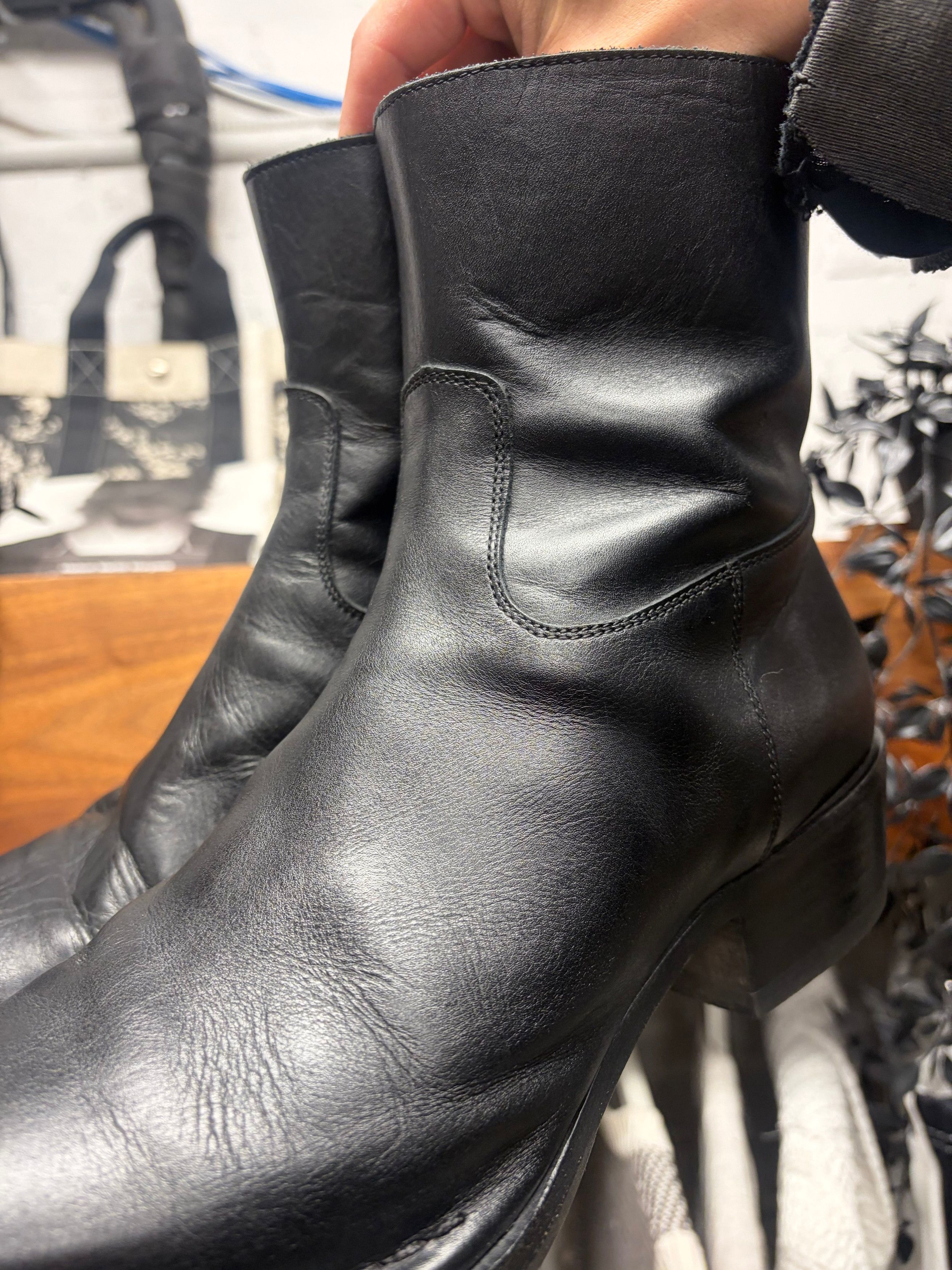 Acne Studios Acne Studios ‘Bruno’ Pointed Toe Black Leather Ankle Boots Size US 10 / EU 43 - 2 Thumbnail