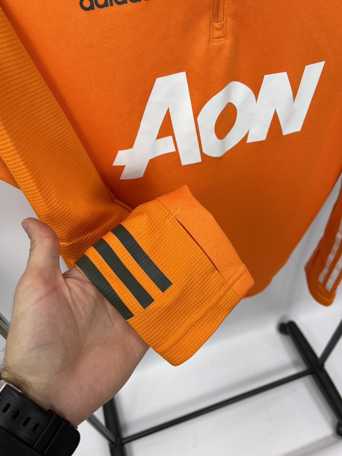 Adidas FC MANCHESTER UNITED 2020/2021 TRAINING FOOTBALL SIZE S Size US S / EU 44-46 / 1 - 5 Thumbnail