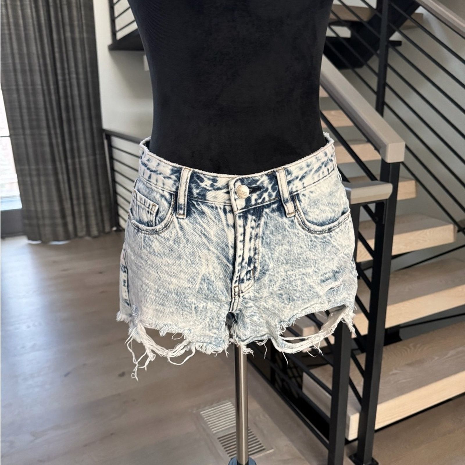 Other Distressed Denim Women Shorts size S Size 26" / US 2 / IT 38 - 1 Thumbnail