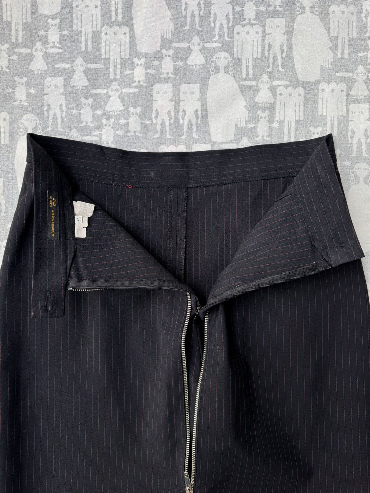Alexander McQueen Alexander McQueen AW98 Skirt-Pants Pinstripe Joan Trousers Size 32" / US 10 / IT 46 - 6 Thumbnail