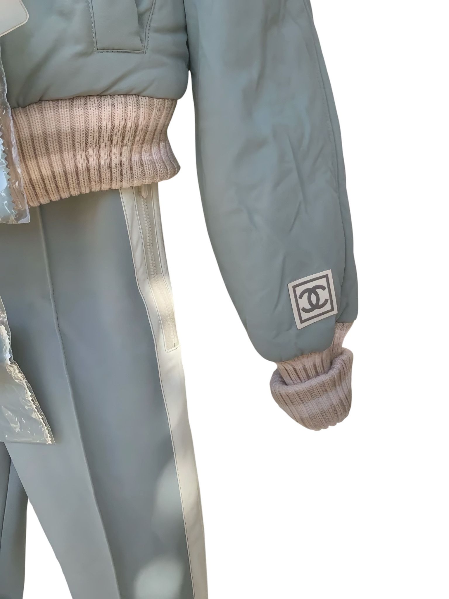 Chanel F/W 2001 RUNWAY SKI SET BY KARL LAGERFELD (JACKET + PANTS) Size M / US 6-8 / IT 42-44 - 5 Thumbnail